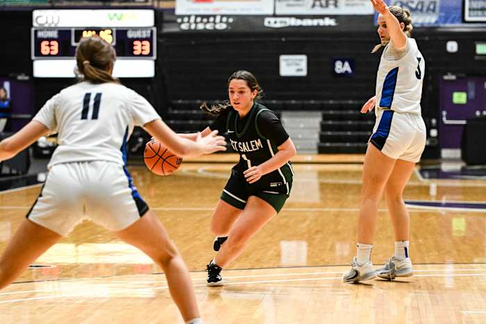 South Medford West Salem 6A Oregon girls basketball quarterfinal Naji Saker -64